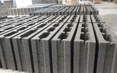 ​​​​​​​GẠCH BLOCK V&Agrave; GẠCH TERRAZZO: LỰA CHỌN HO&Agrave;N HẢO CHO KHU VƯỜN